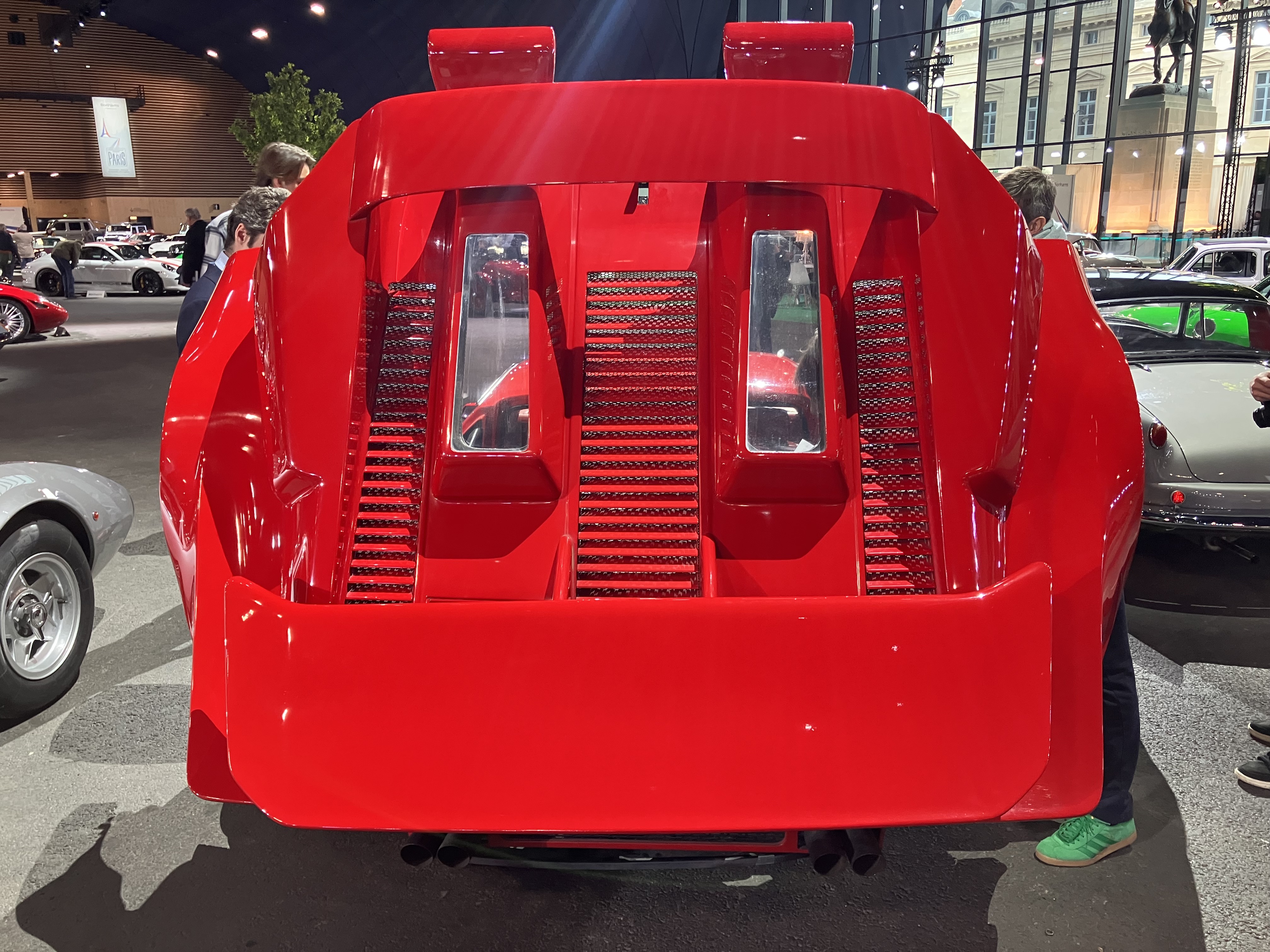 Motorhjelm og bagparti på en Ferrari 512 BB Koenig Specials