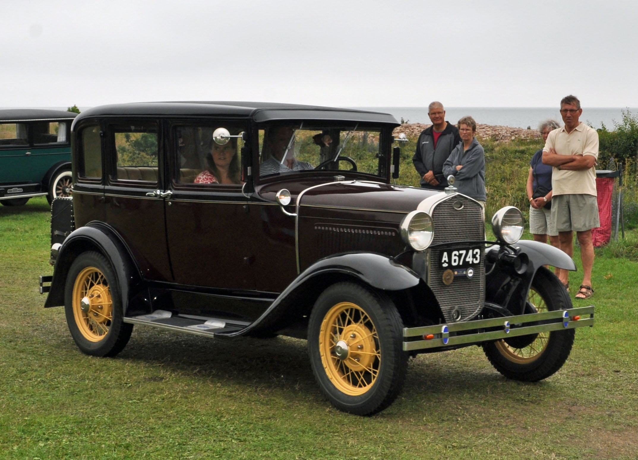 Sort Ford Model A på en landevej under Bornholm Rundt 2012