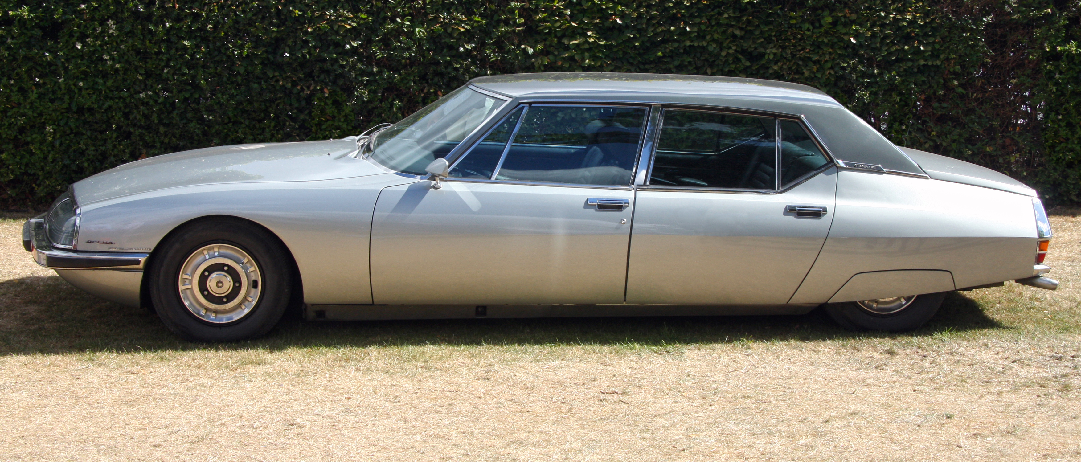 Citroën SM Opéra, firedørs luksuslimousine konstrueret hos Henri Chapron